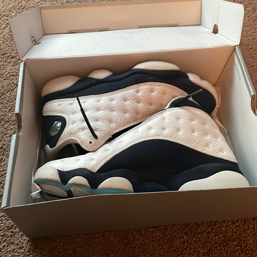 Air Jordan 13 retro. Size 9
